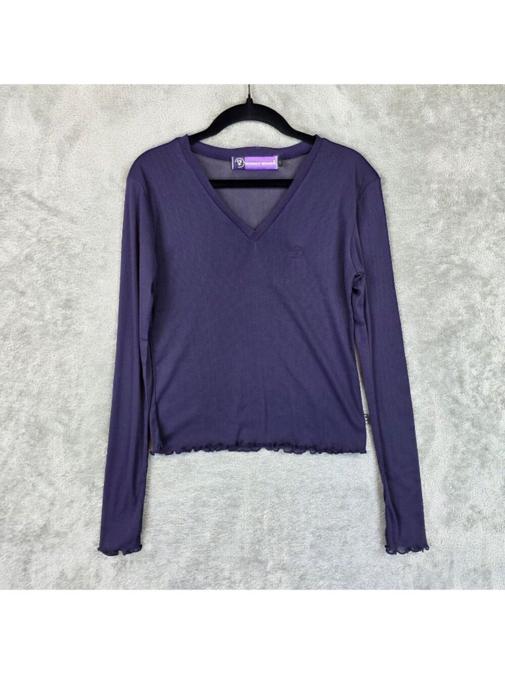 Wonder Woman Y2K T-Shirt Womens M Purple Mesh V Neck Long Sleeve Lettuce Hem Top